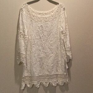 NWT La Blanca white swim coverup in size med